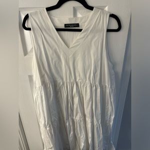 Pietro Brunelli Melody Tiered V-Neck Maternity Dress size Medium - WHITE